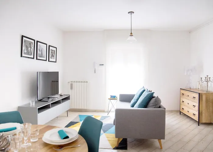 Ballatoio Apartment By The Lake